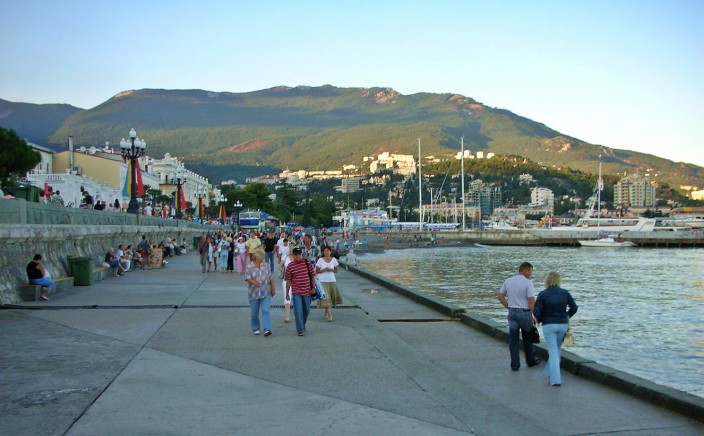 The seaside promenade in Yalta